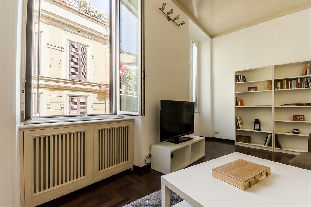 Palazzo Borghese Lovely Flat Roma Ngoại thất bức ảnh